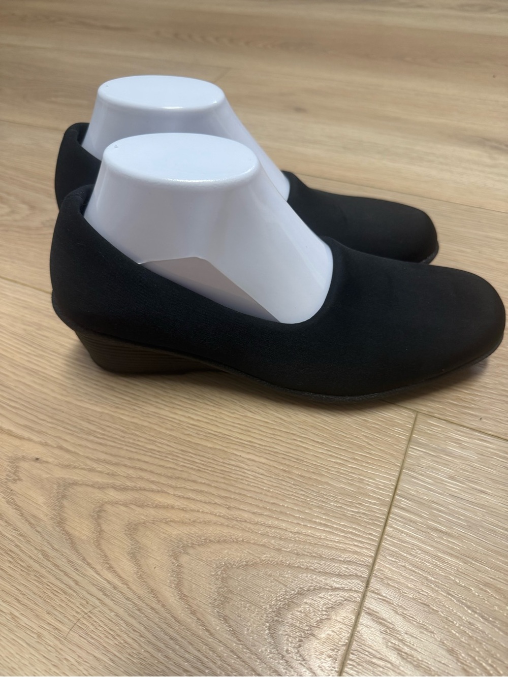 Sole Sensability Memory Foam Black Women's Wedges size 9